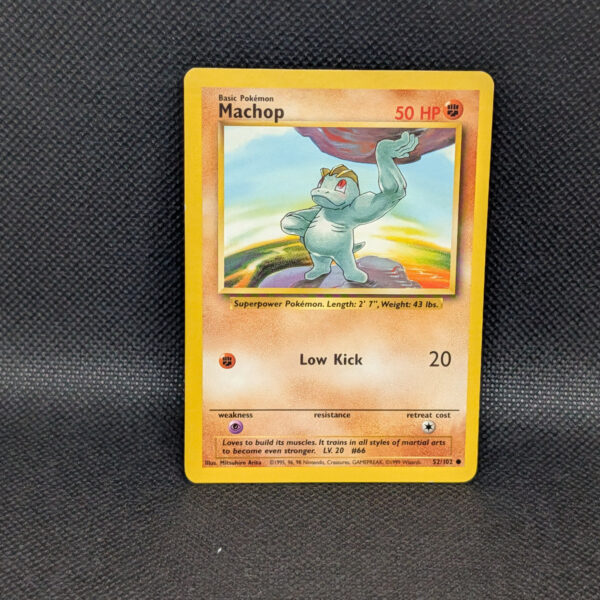 Pokémon Machop Base Set 52/102 Common · Moderately Played Unlimited English