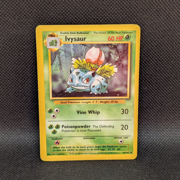 Pokémon Ivysaur Base Set 30/102 Uncommon · Lightly Played · Unlimited