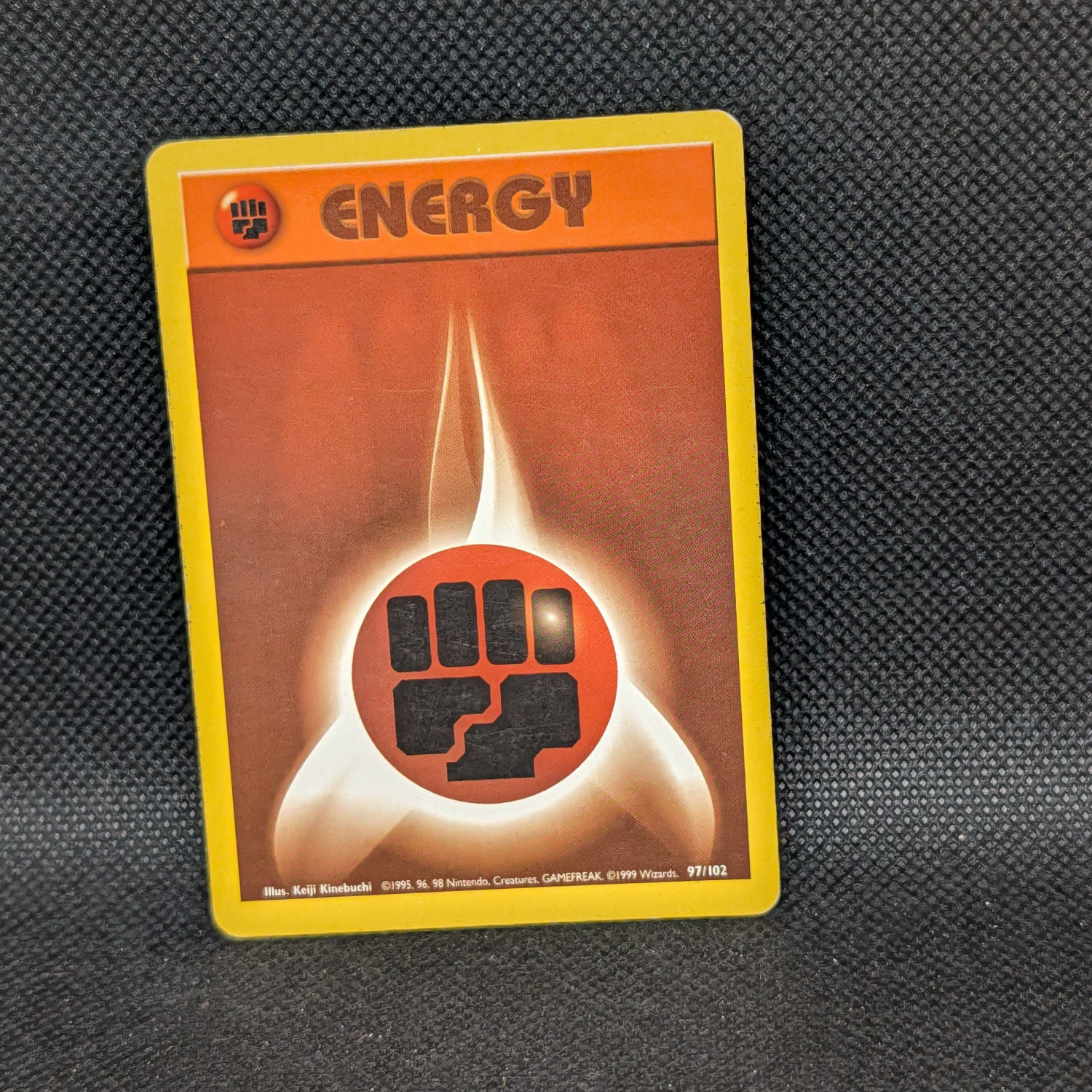 Pokémon Fighting Energy Base Set 97/102 Common · Lightly Played